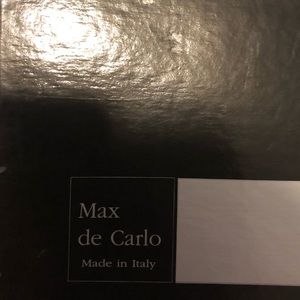 Max de Carlo boots and gloves